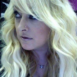 Meet your Posher, Raven